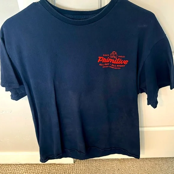Men’s primitive tee shirt. Shirts in good condition. Has marks from closet - Picture 1 of 5